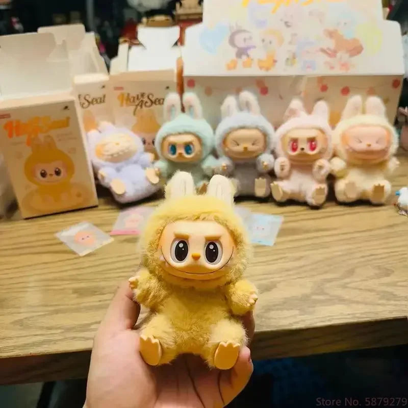 Labu macaroon sits on the party's black rubber face surprise blind box Labu 1st generation 2nd generation 3 plush doll gift.