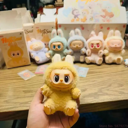 Labu macaroon sits on the party's black rubber face surprise blind box Labu 1st generation 2nd generation 3 plush doll gift.